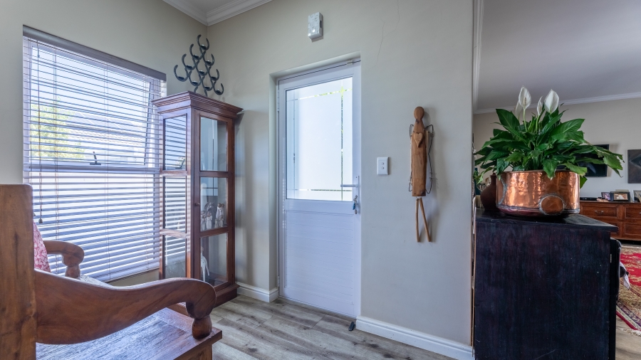 3 Bedroom Property for Sale in Sunningdale Western Cape